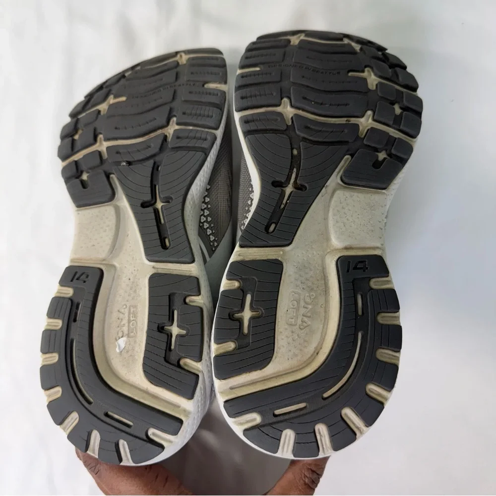 Brooks Ghost 14 Women’s Athletic Gray Running Sneakers Size 8.5‎